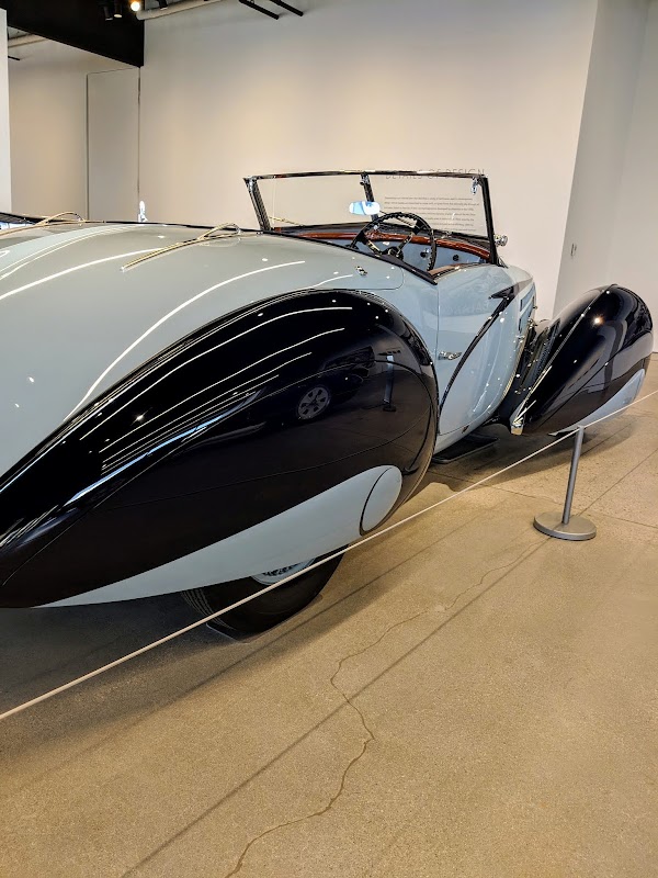 Peter and Merle Mullin Gallery