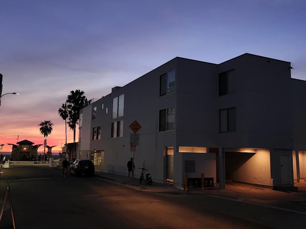 Stay Open Venice Beach